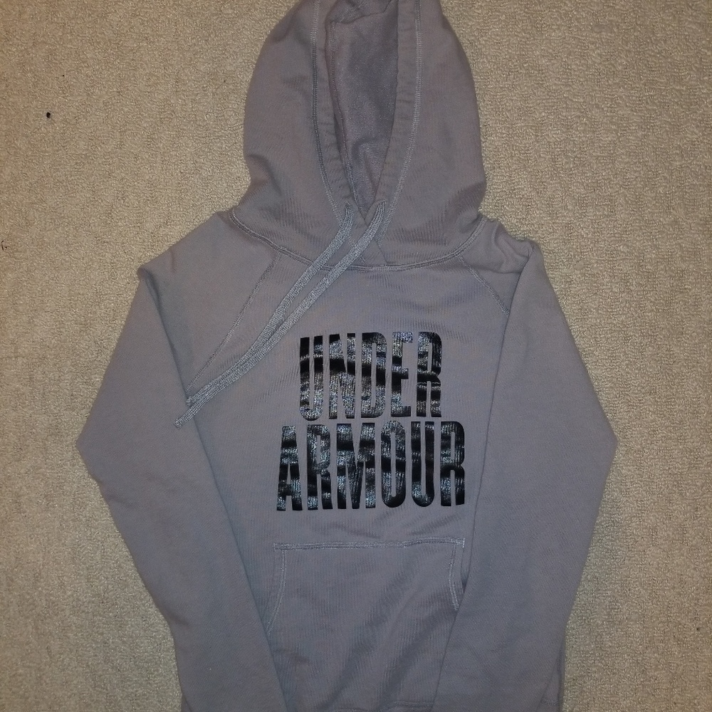 Under Armour || Gray Hoodie